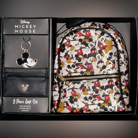 Disney Mickey Mouse 3 Piece Gift Set with Gift Box. - Picture 2 of 4